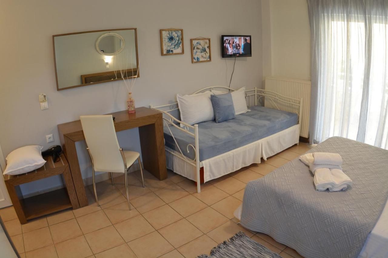 Michel Mar Studios & Apartments Neos Marmaras Bagian luar foto