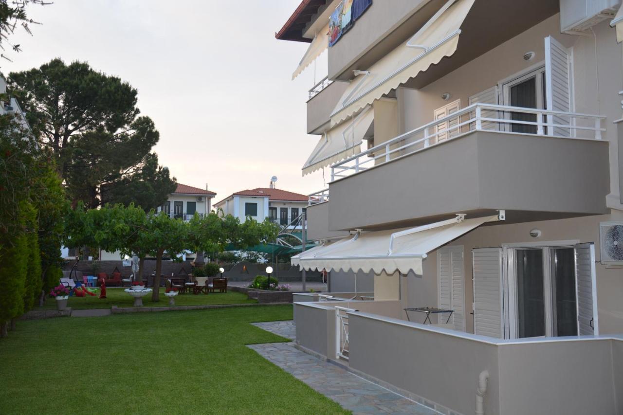 Michel Mar Studios & Apartments Neos Marmaras Bagian luar foto
